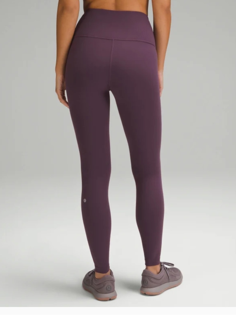 Women’s Lululemon Wunder Train High Rise Tight in Grape Thistle 28” - Picture 2 of 14